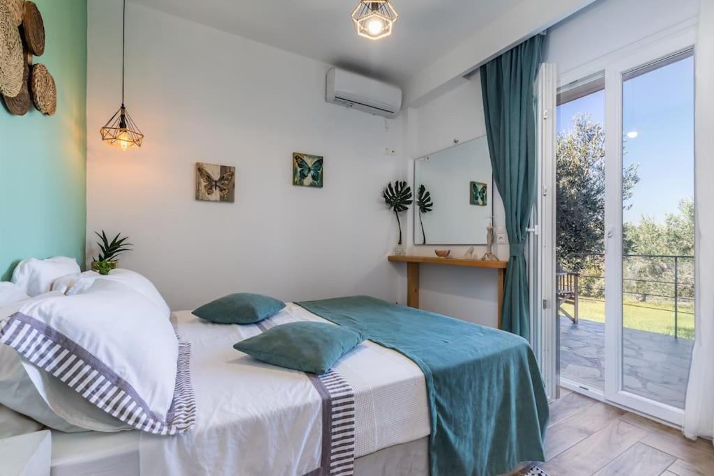 Skopelos Blue Heaven Pool Villa In Olive Grove Екстериор снимка